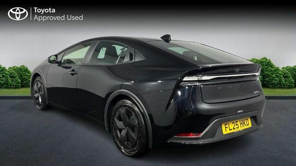 Toyota Prius Design Black #3
