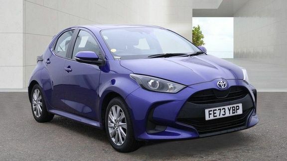 Toyota Yaris Icon Blue