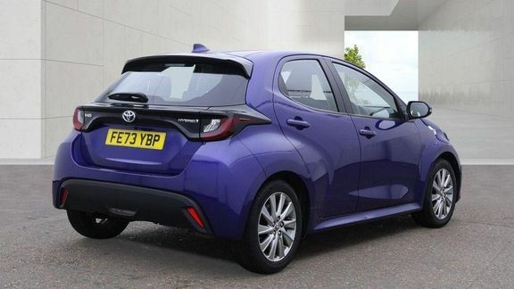 Toyota Yaris Icon Blue #4