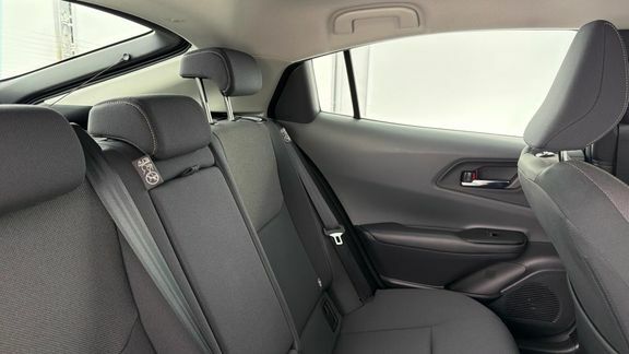 Toyota Prius Prius Plug-in Excel Silver #8