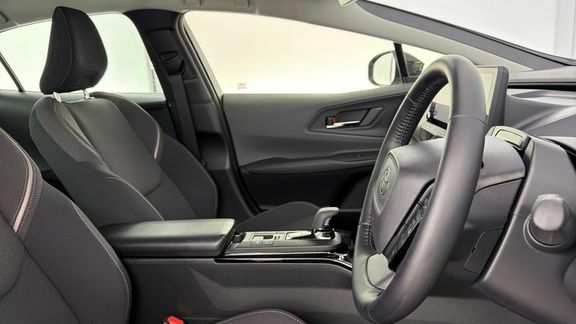 Toyota Prius Prius Plug-in Excel Silver #12
