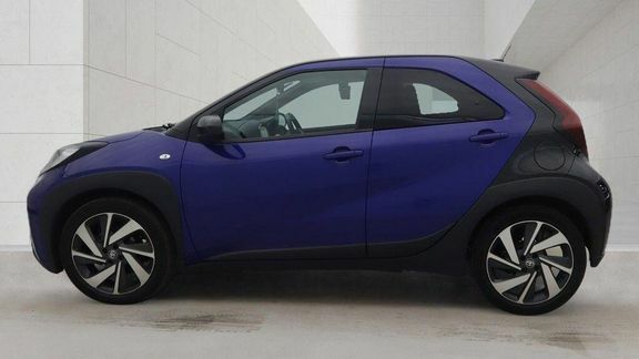 Toyota Aygo X Edge Manual Blue #6
