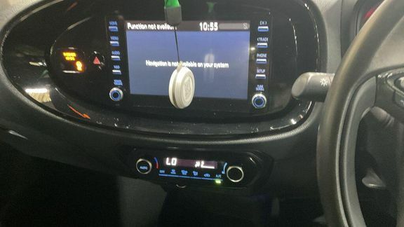 Toyota Aygo X Hatchback Green #13