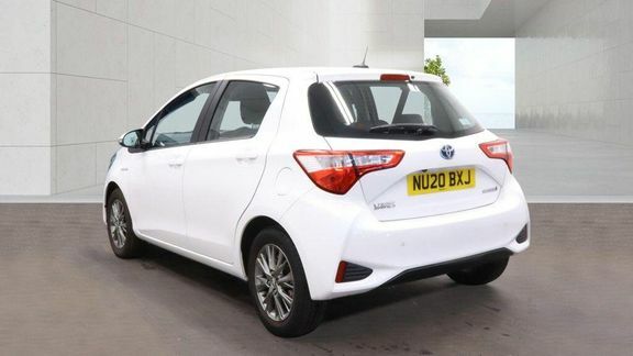 Toyota Yaris Icon 1.5 Hybrid White #3