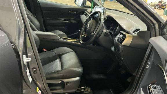 Toyota C-Hr Dynamic Silver #11