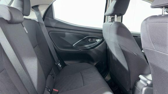 Toyota Yaris Design Green #11