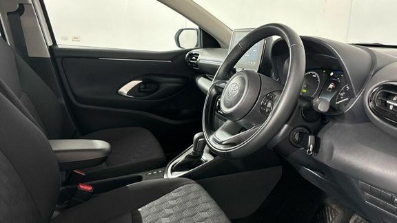 Toyota Yaris Design Green #10