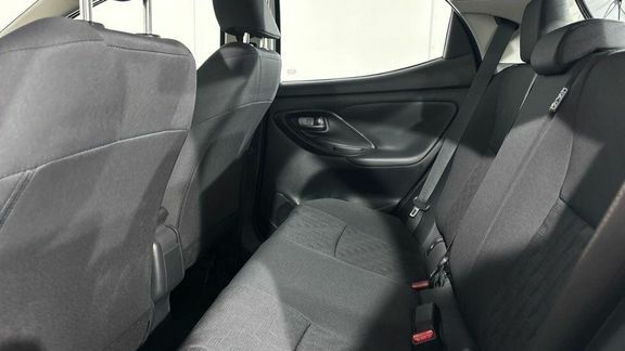 Toyota Yaris Design Green #12