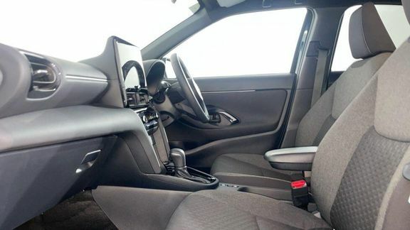 Toyota Yaris Cross Design Fwd FD25WWA Black #4