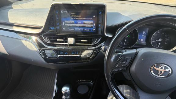 Toyota C-Hr 1.8 Vvt-h Dynamic Cvt Euro 6 Ss Silver #6