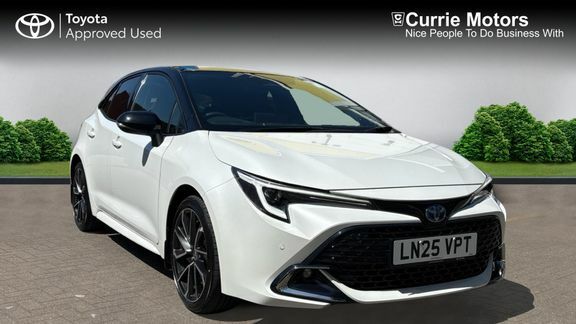 Toyota Corolla Excel 2.0 Hb Bi-tone White