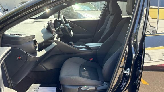 Toyota C-Hr Design 2.0 Fwd Plug-in Black #5