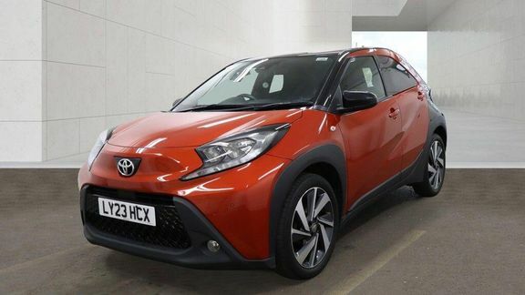 Toyota Aygo X Edge Parking Pack Red #2