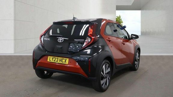 Toyota Aygo X Edge Parking Pack Red #4