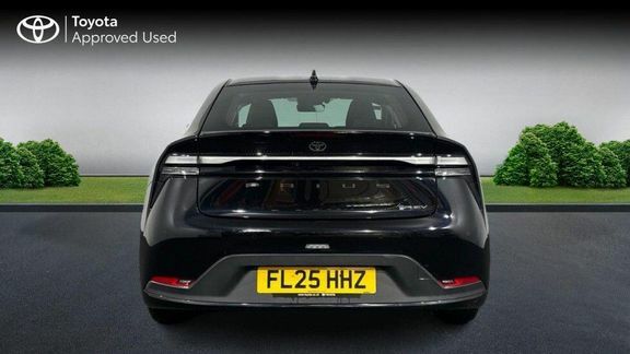 Toyota Prius Design Black #5