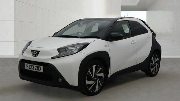 Toyota Aygo X Edge Manual White #2