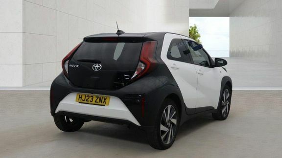 Toyota Aygo X Edge Manual White #4