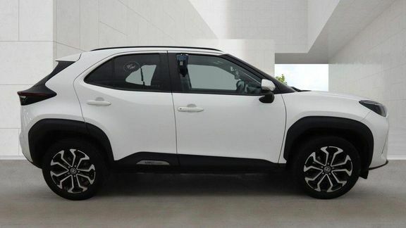 Toyota Yaris Cross Design Fwd DC23BHP White #5