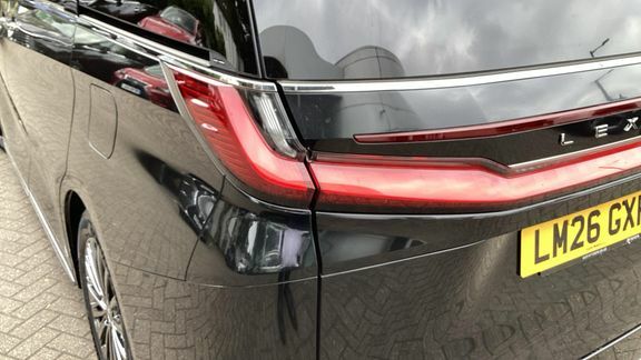 Lexus LM 350H Takumi Silver #22