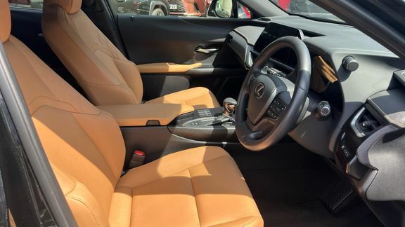 Lexus UX Ux 250H 4X2 Cvt Silver #13