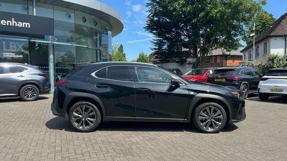 Lexus UX Ux 250H 4X2 Cvt Silver #22