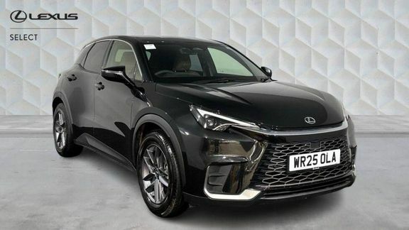 Lexus LBX Premium Black