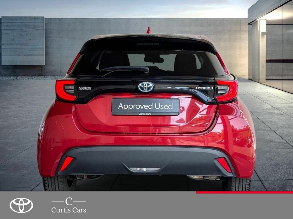 Toyota Yaris 1.5 Vvt-h Design E-cvt Euro 6 Ss URZ7994 Red #6