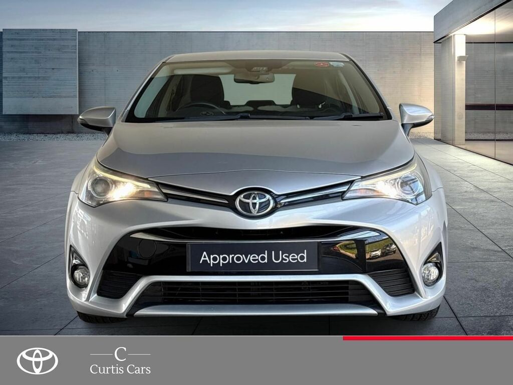 Toyota Avensis 1.8 V-matic Business Edition Euro 6 Silver #2