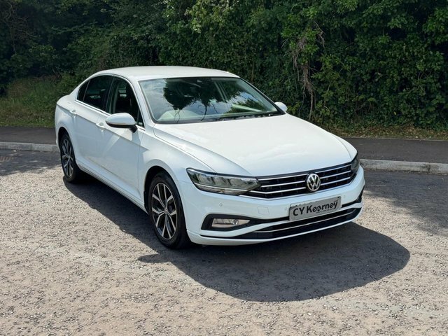 Volkswagen Passat Tdi Evo Sel Saloon VA69CJJ White #2