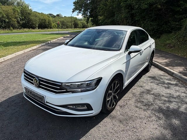 Volkswagen Passat Tdi Evo Sel Saloon VA69CJJ White #3