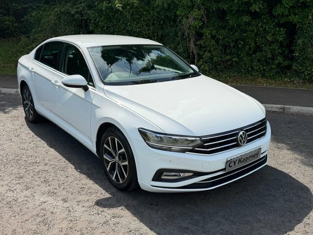 Volkswagen Passat Tdi Evo Sel Saloon VA69CJJ White #4