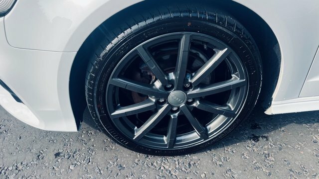 Audi A3 Tfsi 30 Black Edition Black #6