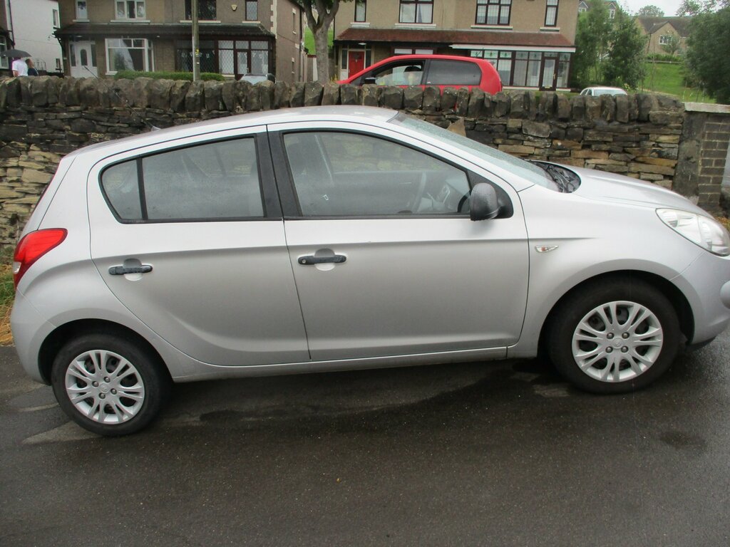 Hyundai I20 1.2 Classic Hatchback Euro 4 77 Silver #4
