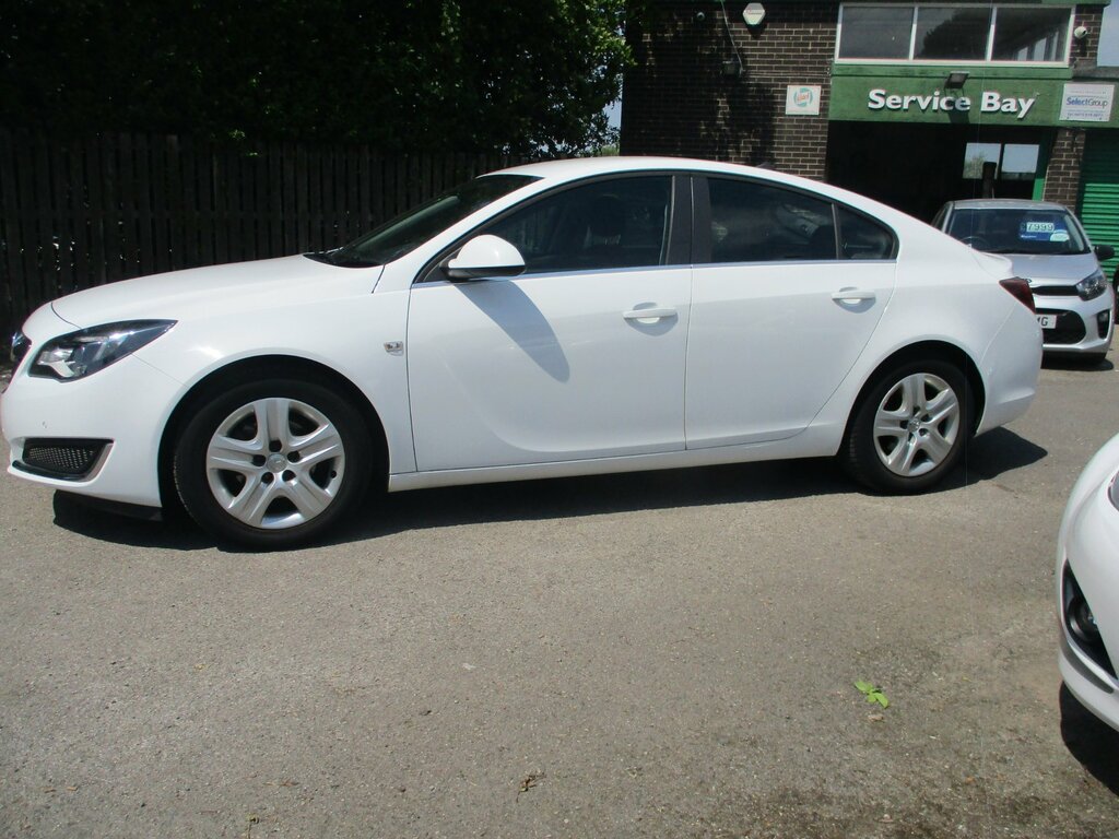 Vauxhall Insignia 2017 67 2.0 White #8