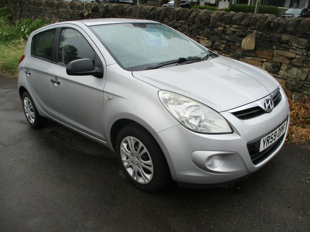 Hyundai I20 1.2 Classic Hatchback Euro 4 77 Silver