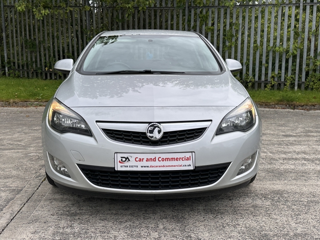 Vauxhall Astra 1.6 Sri PN60UHM Silver #2
