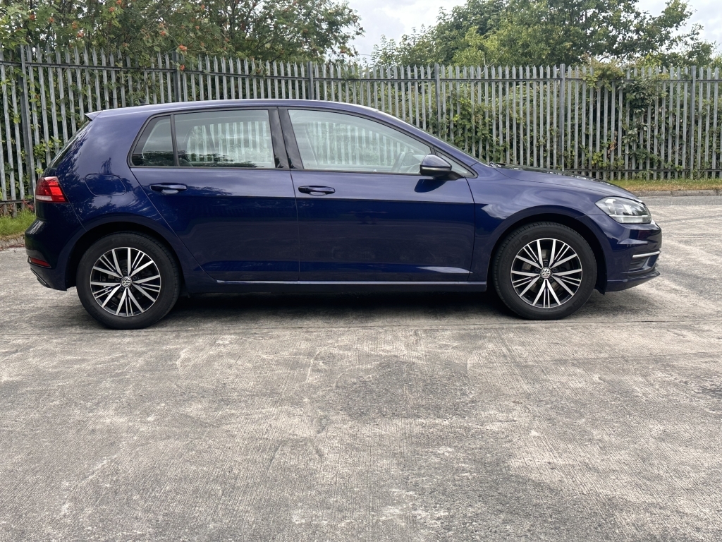Volkswagen Golf 1.4 Se Navigation Tsi Bluemotion Technology MH18FFR Blue #4