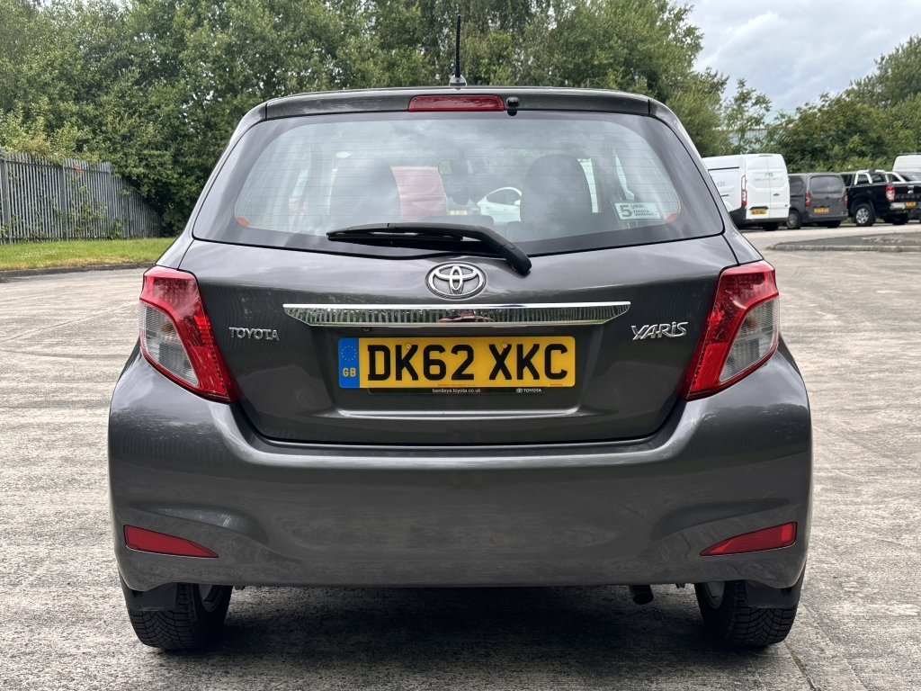 Toyota Yaris 1.3 Vvt-i Tr DK62XKC Grey #6