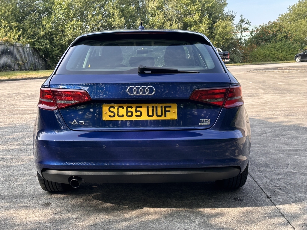 Audi A3 1.6 Tdi Ultra Se Technik Blue #6