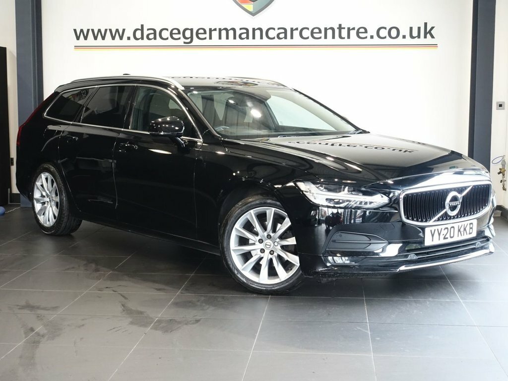 Volvo V90 2L Momentum Plus Black