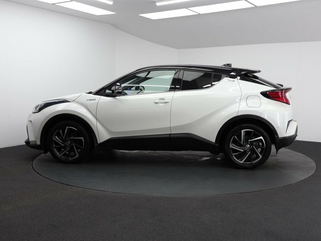 Toyota C-Hr 2L Dynamic White #6