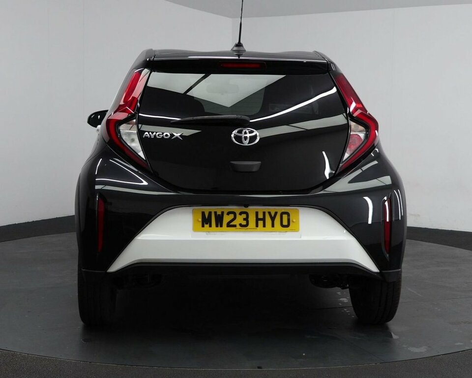 Toyota Aygo X 1L Edge MW23HYO White #5