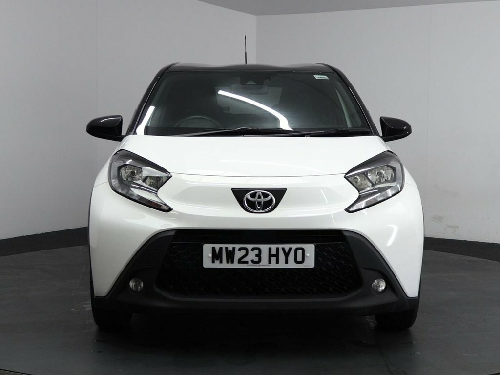 Toyota Aygo X 1L Edge MW23HYO White #4