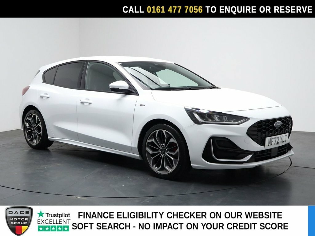 Ford Focus 1L St-line Vignale MF72YLT White
