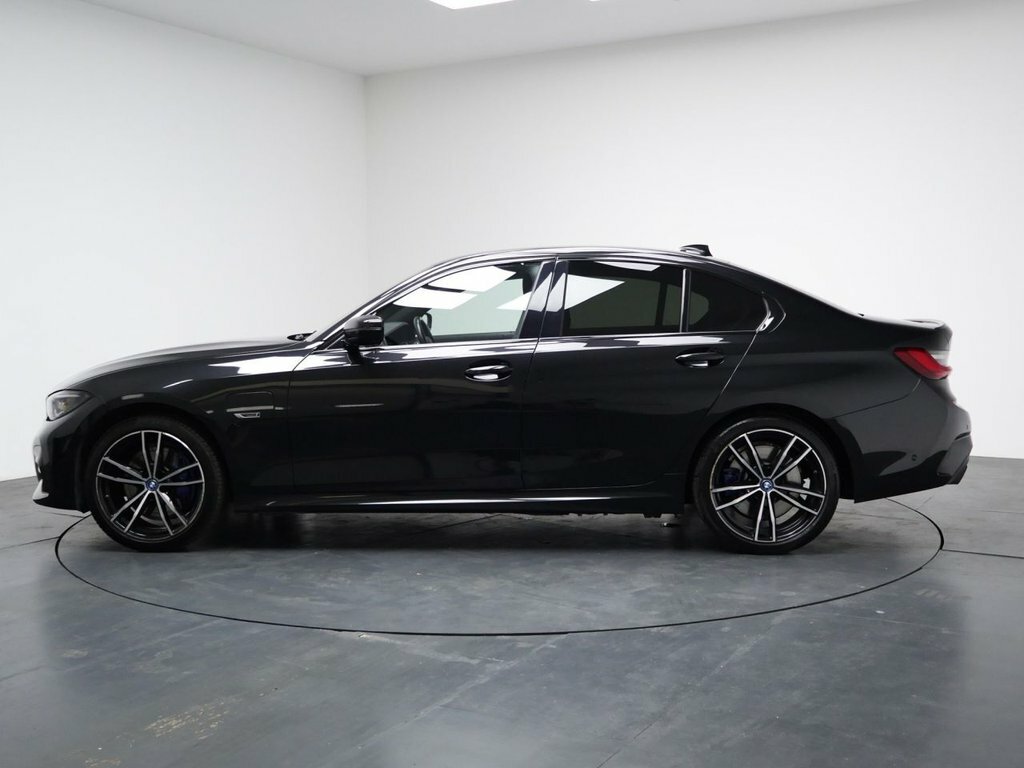 BMW 3 Series 2L M Sport FD22JNJ Black #6