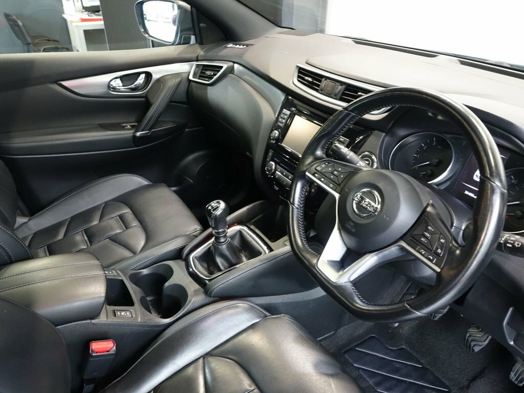 Nissan Qashqai 1.2L Tekna HF18SWZ Grey #2