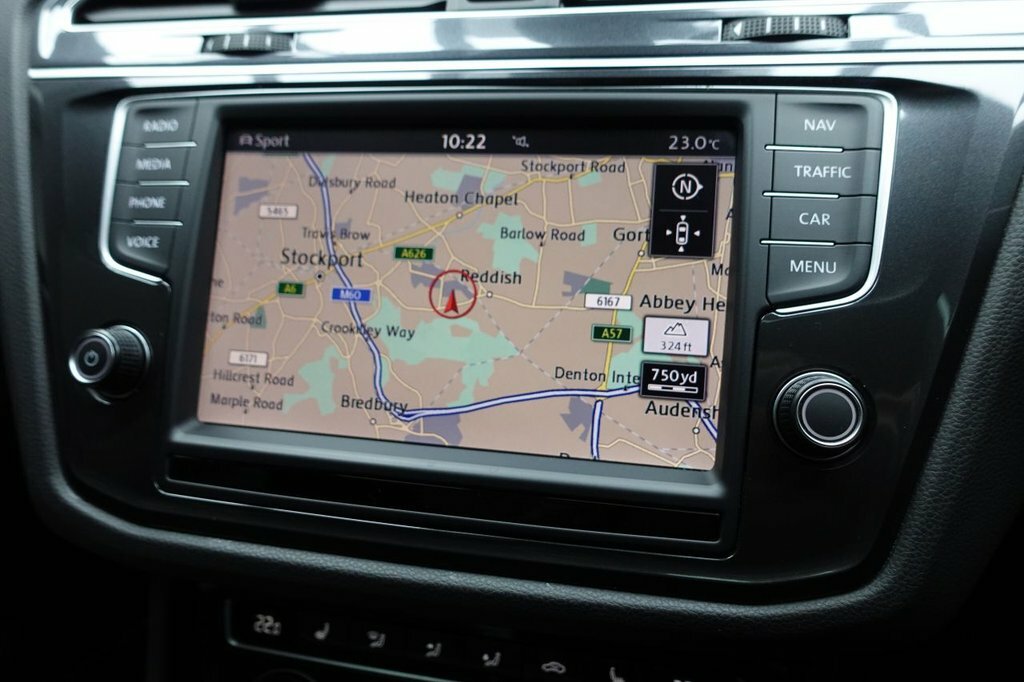 Volkswagen Tiguan 2L Sel CK66OLP Grey #2