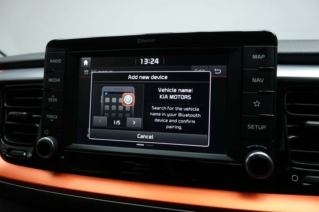 Kia Stonic 1.0T Gdi 2 2017 White #17