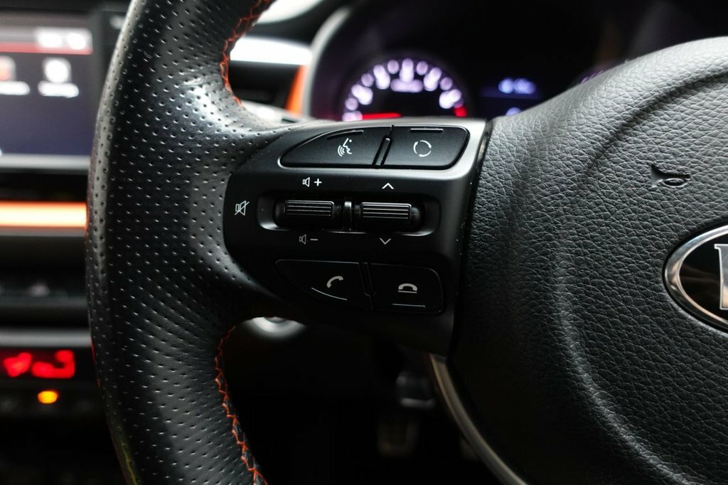 Kia Stonic 1.0T Gdi 2 2017 White #21