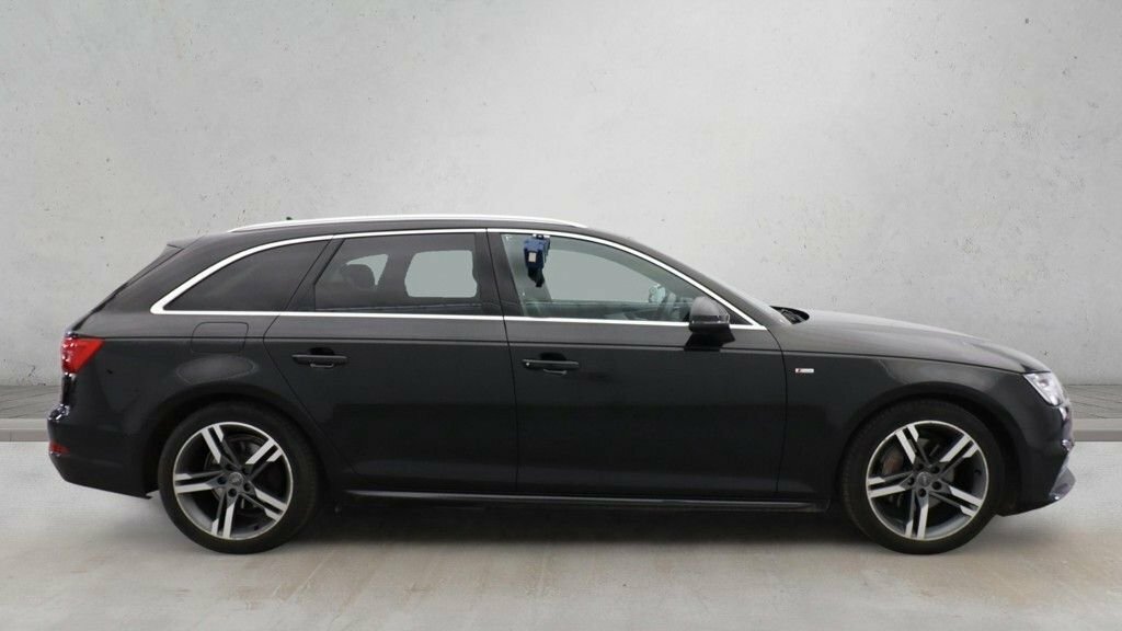 Audi A4 Avant 2L S Line Black #6